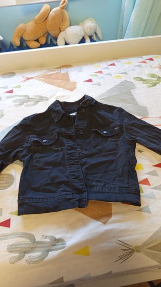 Cazadora vaquera corta Pepe Jeans negra