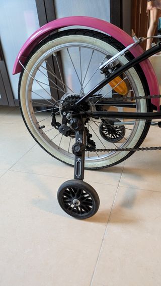 Bicicleta niña 6-9años rosa con todos los detalles