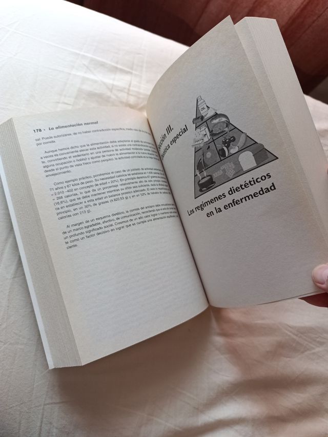 Nutricion Humana y Dietetica (Spanish Edition)