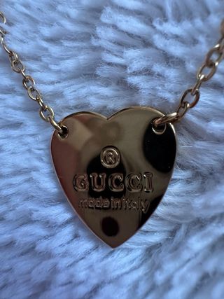 Collar Gucci Corazón Dorado