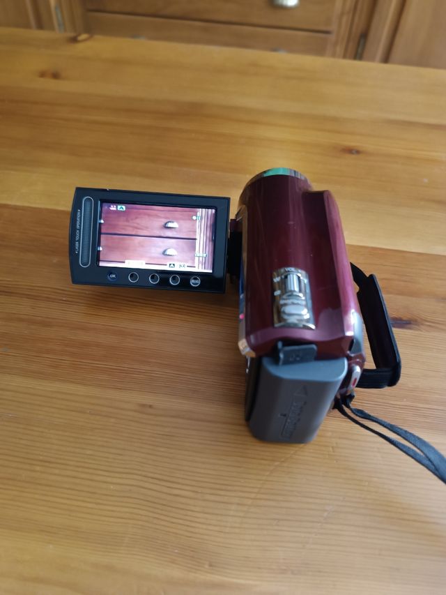 Videocámara JVC GZ-MG680BE HDD