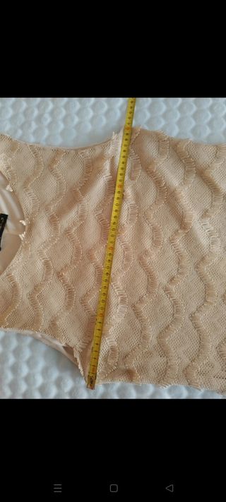 Vestido de fiesta beige
