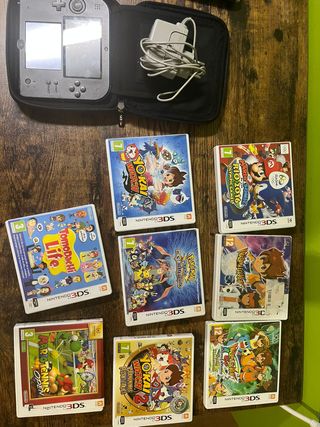 Nintendo 2DS Negra con Cargador