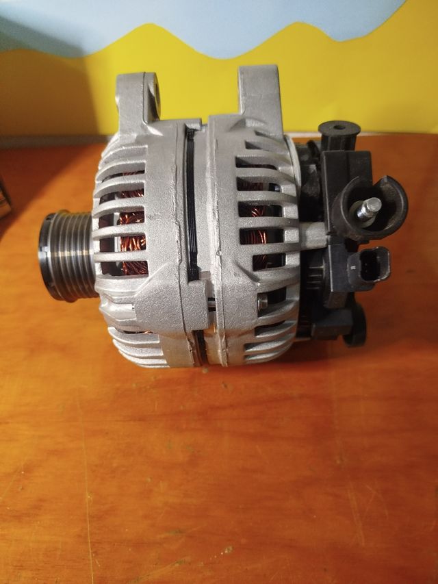 Alternador HELLA 8EL 011 711-611