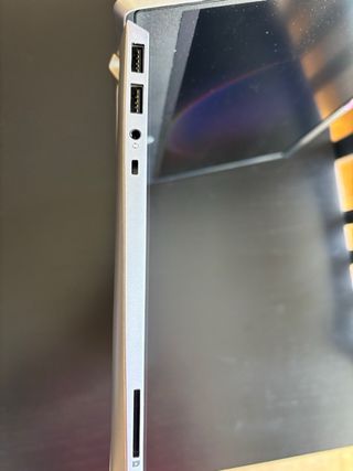 Portátil HP Pavilion 14-ce2003ns, i5 g8, 16Gb, 1Tb