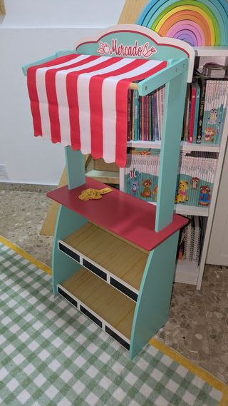 Teatrillo / Mercado de juguete con accesorios