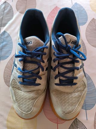 Zapatillas Asics Tenis de Mesa Talla 42.5