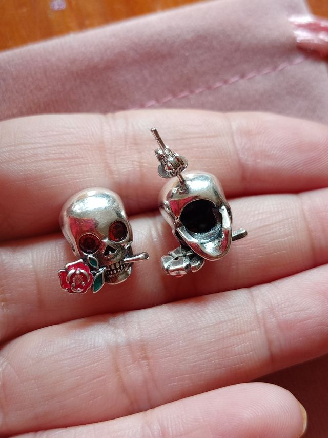 Pendientes Calavera con Rosa Roja plata