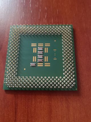 Procesador Intel Celeron 700 MHz