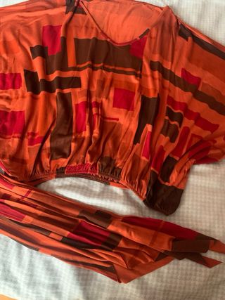 Camiseta manga mariposa naranja y roja 