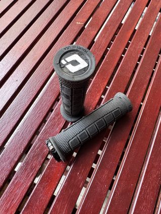 Punhos Odi Elite Pro Lock-On