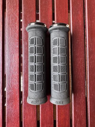 Punhos Odi Elite Pro Lock-On