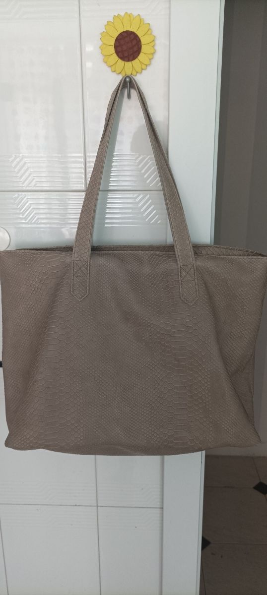 Bolso gris efecto piel 