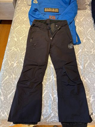 Conjunto esquí Napapijri Skidoo y Pantalon Talla L