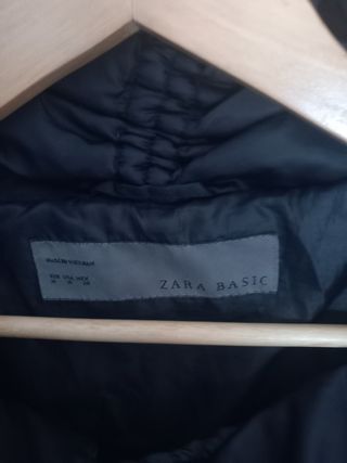 Plumas Zara ligero abrigoso negro