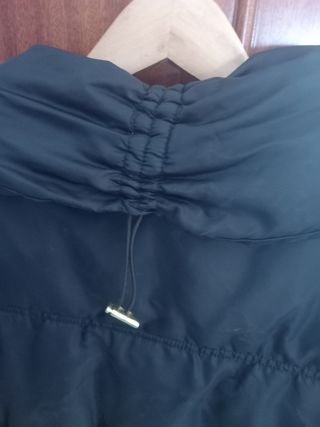 Plumas Zara ligero abrigoso negro