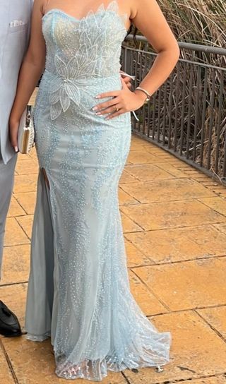 Vestido de fiesta azul plateado