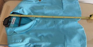 Traje de falda azul 