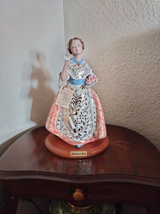 Figura de Fallera P. Artisticas Turis