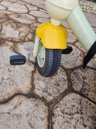Triciclo para niño 2-4 años. Bici de juguete