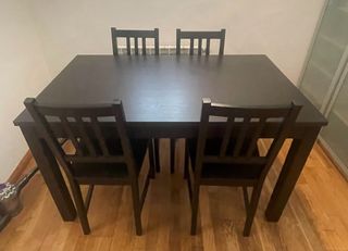 Comedor 4 sillas madera oscura