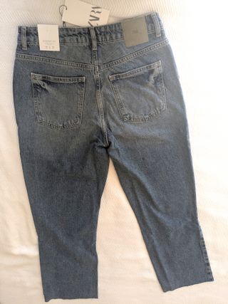 Vaqueros Mom Fit Talle Alto Zara
