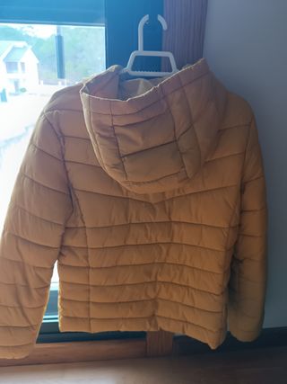 Cazadora acolchada mujer. Talla S.