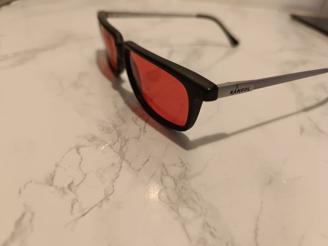Gafas Kangol Negras y Rojas