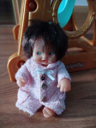 Noria Barriguitas con muñeca