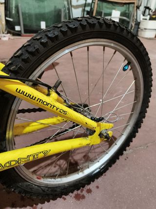 Bicicleta BMX Monty 139 Amarilla
