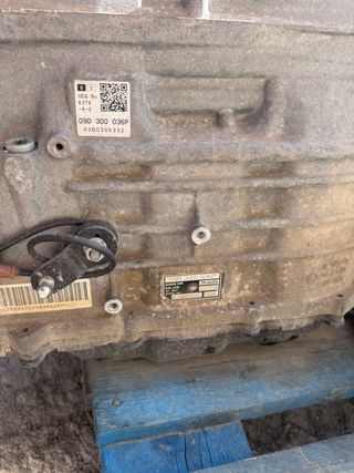 Caja de cambios y transfer
09D300036P
0AD341040R