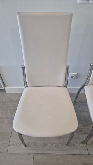 Juego de 4 sillas de piel sintética blancas