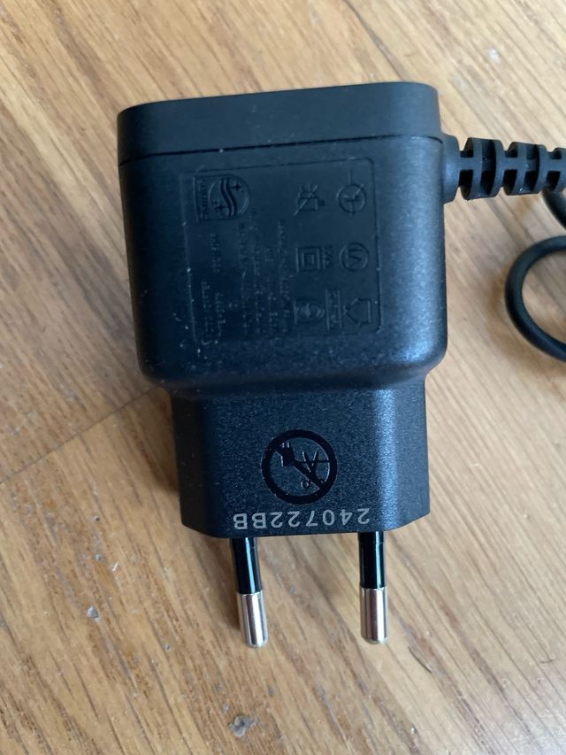 Cargador Philips recortadora barba serie 9000