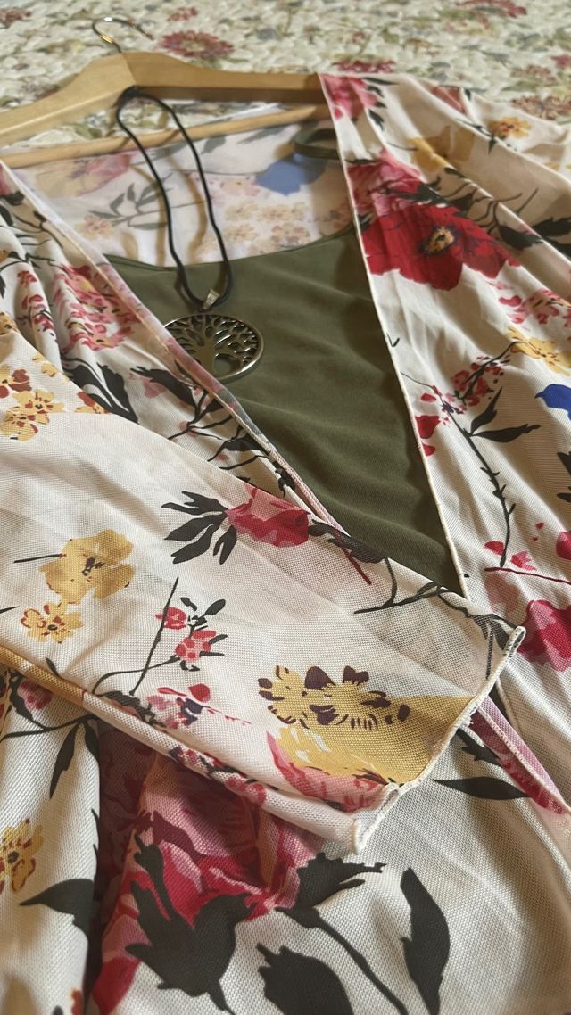 Kimono floreado talla única
