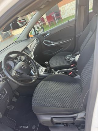 Opel Astra 2017