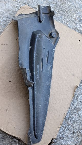 Copertura laterale Aprilia SR 50 DIS 104692