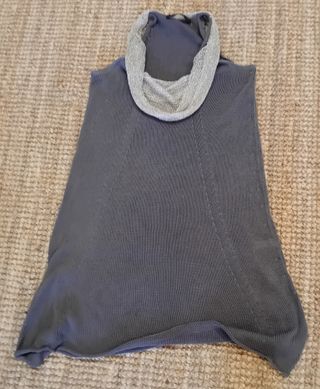 Blusa/Jersey Gris Cuello Alto Talla Única