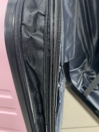 Maleta mediana extensible nueva 