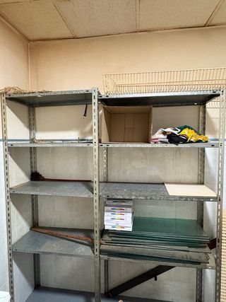 Estanterías metálicas