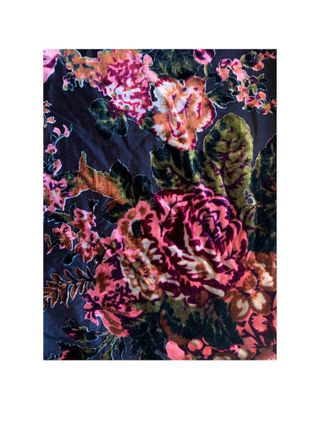 Chal Manton Zara con flecos y estampado floral