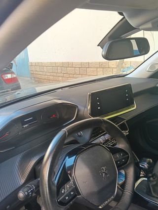 Peugeot 2008 ,2021