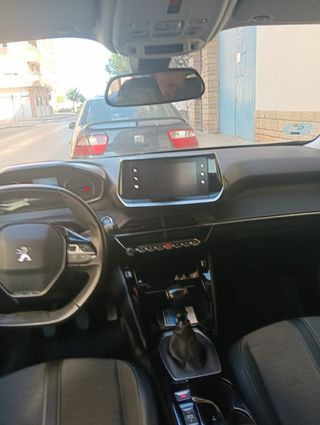 Peugeot 2008 ,2021