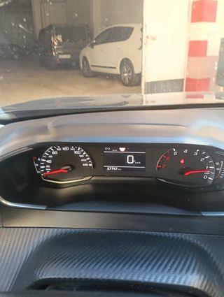 Peugeot 2008 ,2021