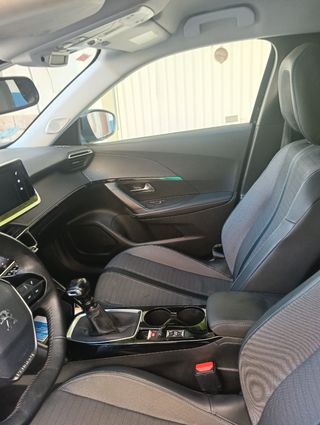 Peugeot 2008 ,2021