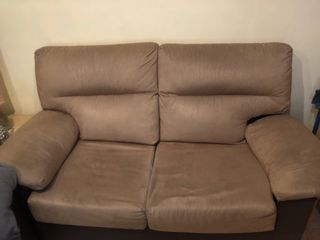 2 Sofá de 2 plazas beige y marrón