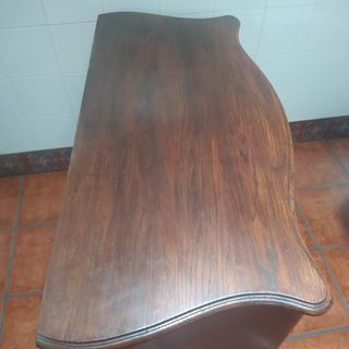 Cómoda de madera con 3 cajones