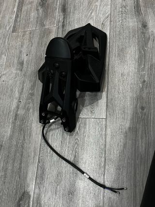 Tubo de escape negro