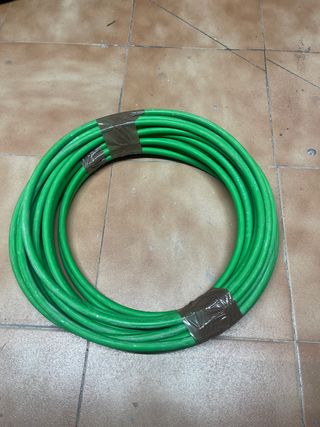 Cable eléctrico verde 20 metros.
3x6mm