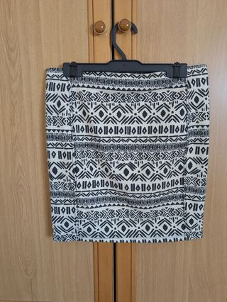 Falda Zara Estampada