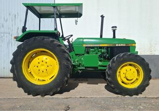 Tractor John Deere 2450 ITV Vigente Doble tracción